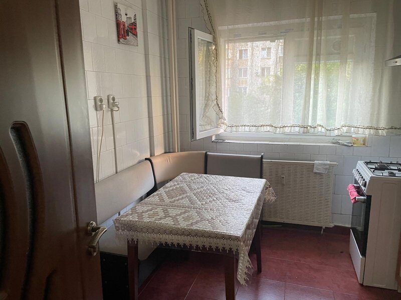 Metrou Piata Sudului,